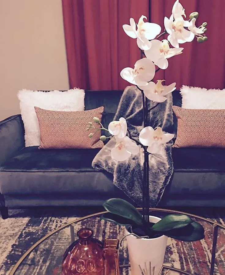 Simply Panache Place Hampton