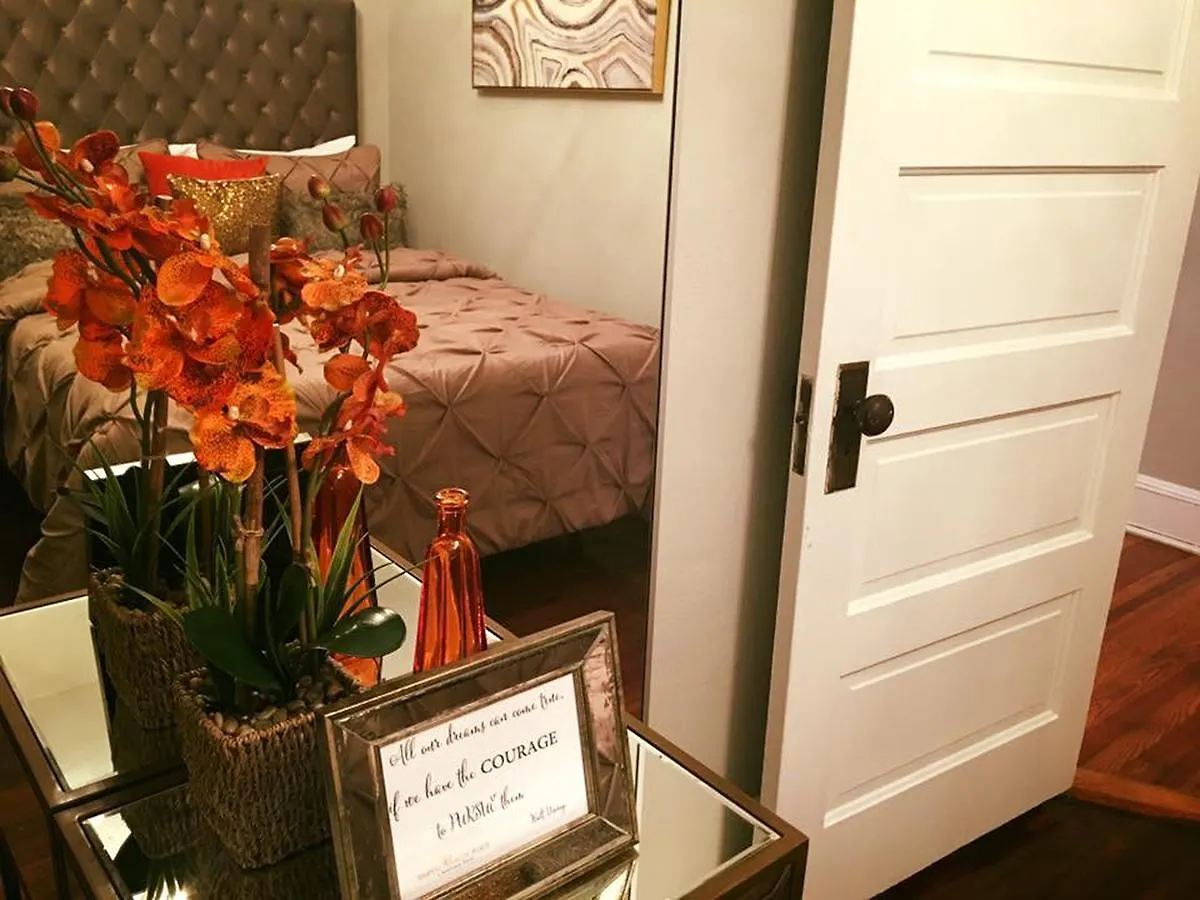 Simply Panache Place Hampton United States